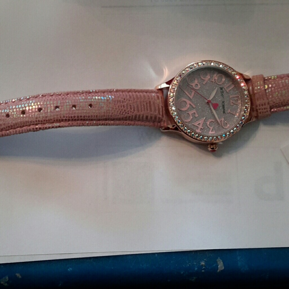 Betsey johnson watch glitter face pink numbers - Picture 5 of 6